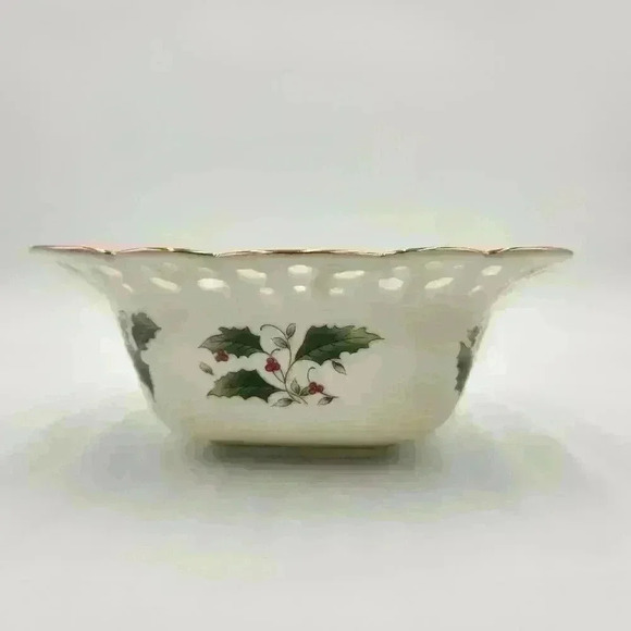 Royal Limited Holly Holiday Ceramic Bowl Holly & Berry Decoration & Rim Piercing - Picture 6 of 9